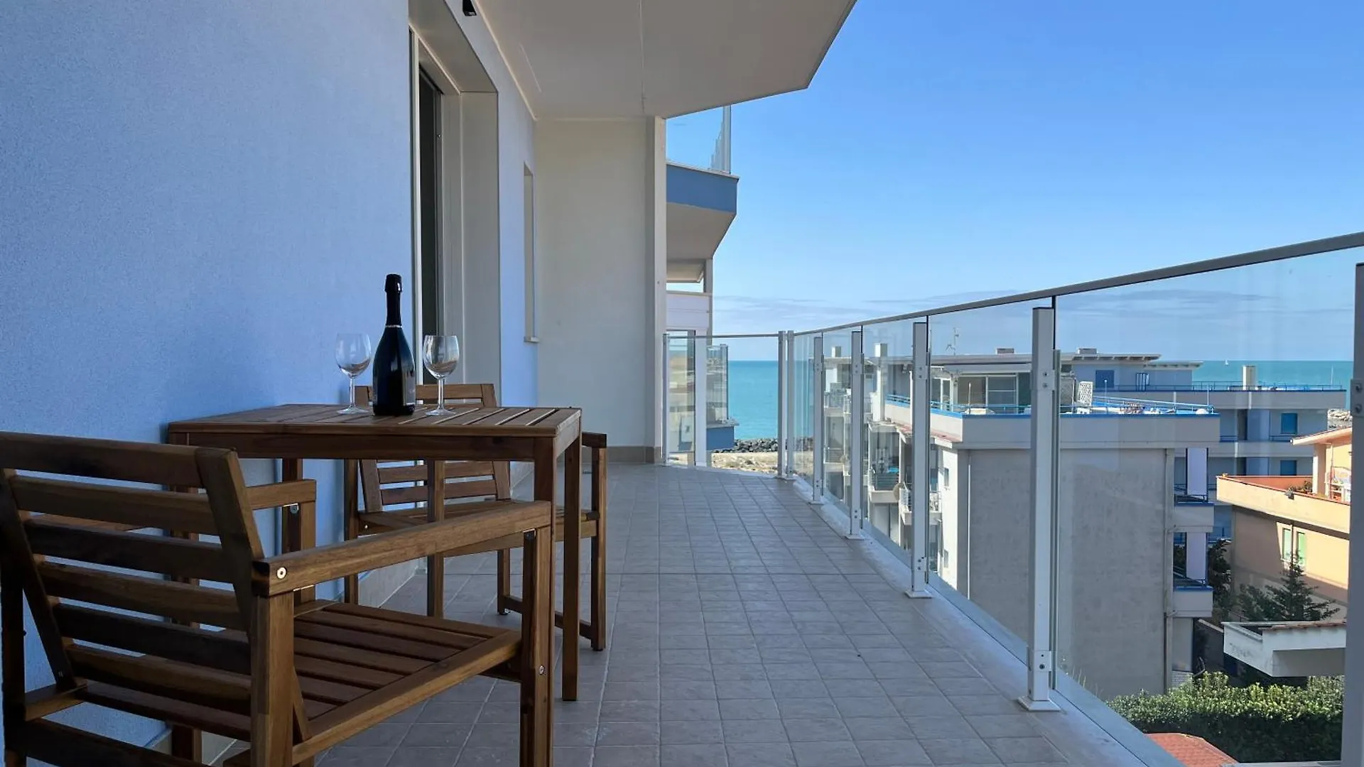 Agm Suite Fiumicino Airport Faro 15 Apartment